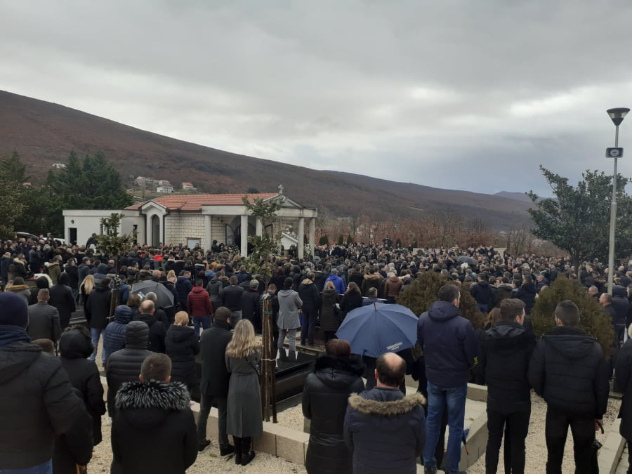 Posljednji ispraćaj Mirele Rezo i Stjepana Jukića